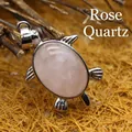 Precioso collar con colgante de tortuga de cuarzo rosa y acabado en plata brillante - Cuarzo rosa