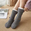 Calze a pantofola grigie in maglia a trecce con fodera in pile per donna inverno - Taglia unica / Grigio Scuro Con Bottone