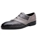 Elegante zapato de vestir gris para hombre con textura de piel de cocodrilo en relieve - 38 / Zapatos de Vestir de Estilo Británico (Z1017) / Gris