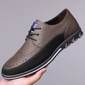 Scarpe casual da uomo brogue marroni e nere con raffinati dettagli intagliati a mano - 38 / Chiusura a laccio / Kaki