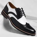 Klassische Herren Brogue Oxford Schuhe in Schwarz-Weiß mit eleganten Budapester-Details - 37 / Schwarz