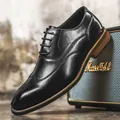 Klassische schwarze Leder-Herrenschuhe mit Flügelkappe für Business-Anzüge und Events - 37 / Schwarz Vier Jahreszeiten