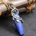 Antiker Lapislazuli-Kristallanhänger mit dekorativem Blattranken-Wickeldesign in Silber - Blumenranke Umhüllt (Lapislazuli) / Lapislazuli