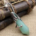 Pendentif ailes de dragon vintage en bronze avec pilier de cristal d'aventurine verte - Jade aventurine