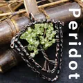 Colgante de escudo vintage de cobre con diseño de árbol de la vida de peridoto y piedras - Peridoto