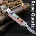 Pendentif sceptre en cristal de quartz rose à colonne hexagonale avec 7 pierres chakra - Pendentif Baguette Quartz Rose / Quartz rose