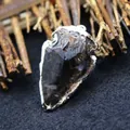 Colgante de punta de flecha de cuarzo ahumado en bruto con borde de metal plateado - Colgante Suelto (Sin Cadena) / Plateado