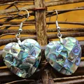 Pendientes de gancho de mosaico de concha de abulón en forma de corazón irisado - Mosaico de Corazón (Estilo 2)