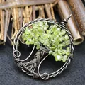 Ciondolo albero della vita vintage fatto a mano con ghiaia di peridoto verde naturale - Stile Albero della Vita / Peridoto (Bronzo)