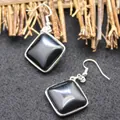 Élégantes boucles d'oreilles pendantes en obsidienne noire carrée avec crochet argenté - Obsidienne