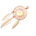 Elegante colgante atrapasueños de oro rosa con una gema de opalo resplandeciente - Estilo Opalite / Rosa oro