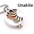 Boho ketting met holle zon en maan medaillon hanger en natuurlijke unakiet steen - Unakiet