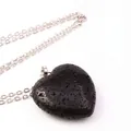 Collana con ciondolo a cuore in pietra vulcanica nera e catena - Pietra Vulcanica con Collana