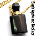 Elegante collana con ciondolo a boccetta di profumo in onice nero e catena d'oro - Con Collana / Agata nera