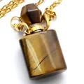 Collana con pendente a bottiglia di profumo in occhio di tigre con catena placcata in oro - Con Collana / Occhio di tigre