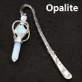 Marcapáginas de metal plateado antiguo con un místico colgante de piedra de opalita - Ópalo