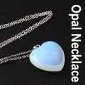 Collana con pendente in opale a forma di cuore con delicata catena in argento - Opale Con Collana