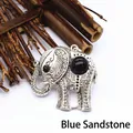 Overdreven zilveren olifant hanger met inlegwerk van donkerblauwe zandsteensteen - Blauwe Zandsteen Stijl