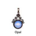 Ciondolo floreale in bronzo stile vintage con opale blu rotondo su sfondo bianco - Opale (Cabochon)