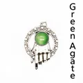 Ciondolo vintage argentato con una pietra d'agata verde sorretta da un motivo a mano - Ciondolo Mano Anello / Agata verde