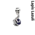 Punk Totenkopf Skeletthand Anhänger mit natürlichem Lapislazuli Stein - Lapislazuli