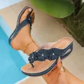 Tongs à plateforme bleu marine pour femmes avec motif floral et talon compensé été - Bleu foncé