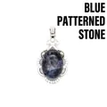 Elegante colgante calado de plata con piedra sodalita azul ovalada y micropavé - Sodalita azul