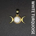 Squisito ciondolo dea tripla luna placcato oro 24 carats con pietra turchese bianca - Solo Ciondolo (Senza Catena) / Howlite