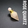Pendente flacone di profumo in quarzo rosa naturale con eleganti finiture dorate. - Quarzo rosa / Oro