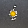 Blumenanhänger aus gelbem Achat mit Kristallpetalen für elegante Halsketten - Achat
