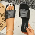 Eleganti sandali flat neri a punta quadrata da donna con una fascia larga e confortevole - 35 / Nero
