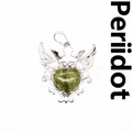 Colgante de corazón de unakita natural con diseño de corona y alas de plata - Unakita