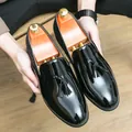 Mocassins élégants à glands en cuir verni noir pour hommes, style britannique. - 38 / Noir
