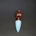 Elegante ciondolo in pietra di opalite a forma di cono con sfera cava in oro rosa - Stile Cono Sfera Traforata / Opalite (Oro Rosa)