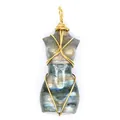 Colgante de labradorita natural hecho a mano con alambre dorado tallado en forma de diosa - Tallado de Torso de Diosa (Aprox. 5cm) / Labradorita