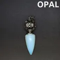 Elegante collana con ciondolo in opalite a forma di cono e sfera d'argento traforata - Stile Cono Sfera Traforata / Opale (Argento)