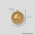 Ciondolo sole in acciaio inossidabile placcato oro con zirconi per creazione gioielli - Ciondolo Volto Dio del Sole (D173-1) / 2.9x2.6cm
