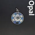 Geometrische Merkaba-hanger ketting met een doorschijnende lichtblauwe opalietsteen - Opaal