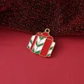 Festlicher rot-grüner Emaille-Anhänger Weihnachtsgeschenkbox mit Vergoldung für Schmuck - Weihnachtsgeschenkbox / 22.3mmx20mmx1.9mm