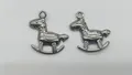 Edelstahl-Schaukelpferd-Anhänger für DIY-Schmuckherstellung, Halsketten und Armband-Zubehör - Großes Schaukelpferd (HY-631) / 24.1x20.6x2.7mm / Stahlfarben