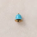 Detailansicht eines himmelblauen Emaille-Glockenanhängers mit vergoldeter Innenseite - Glocke / Blau Glocke