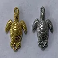 Set aus zwei schildkrötenförmigen Edelstahl-Anhängern in Gold und Silber für DIY-Schmuck - 21.87*14.98*2.54mm