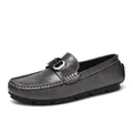 Mocassins classiques pour hommes en cuir véritable gris avec boucle métallique décorative - 38 / Gris