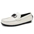 Mocassins élégants en cuir blanc pour hommes avec boucle métallique noire chic - 37 / Blanc