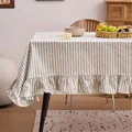 Nappe à rayures verticales vertes et blanches avec ourlet à volants pour salle à manger - Rond 150cm / Rayure Verte Volant