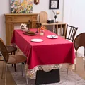 Bordeaux fluwelen tafelkleed met elegante crème geborduurde kantrand voor rechthoekig. - Aangepast formaat / Bourgondië Fluwelen Met Goud Bloemen
