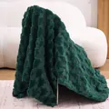 Soft dark green plush blanket with embossed star patterns for sofa or nap time - 100x150cm / Green Christmas Tree Plush Blanket