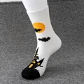 Calze di Halloween bianche con pipistrelli e casa stregata per uomo e donna sport. - Motivo Pipistrello Castello (N. 04)