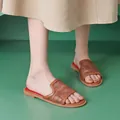 Sandales plates marron pour femmes avec une tige élégante en maille dentelle pour l'été - 35 / Beige
