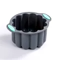 Moule à gâteau cannelé en silicone gris avec poignées vertes pour pâtisserie mousse - Rond